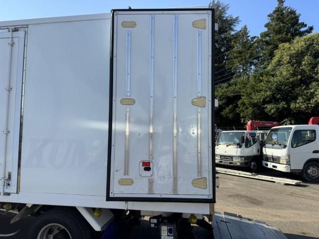 HINO DUTRO 2020 Image 31