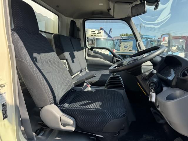 HINO DUTRO 2020 Image 31