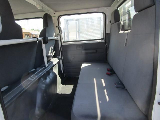 ISUZU ELF 2014 Image 31