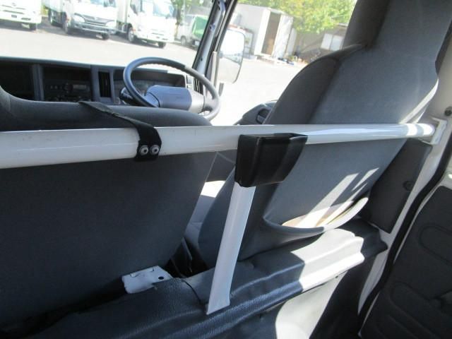 ISUZU ELF 2014 Image 31