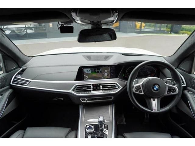 BMW X7 2020 Image 31