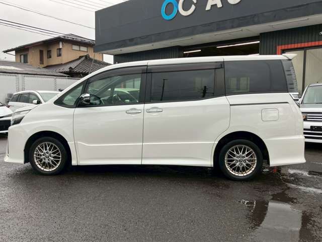 TOYOTA VOXY HYBRID 2021 Image 31