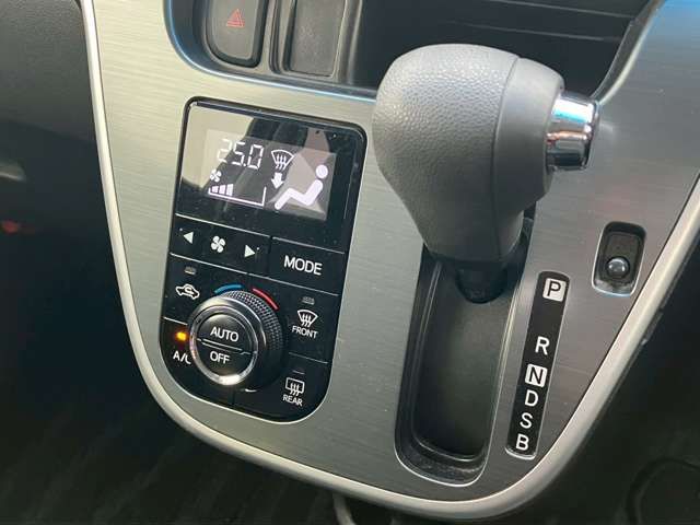 DAIHATSU MOVE CUSTOM 2015 Image 31