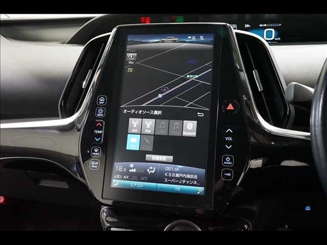 TOYOTA PRIUS PHV 2018 Image 31