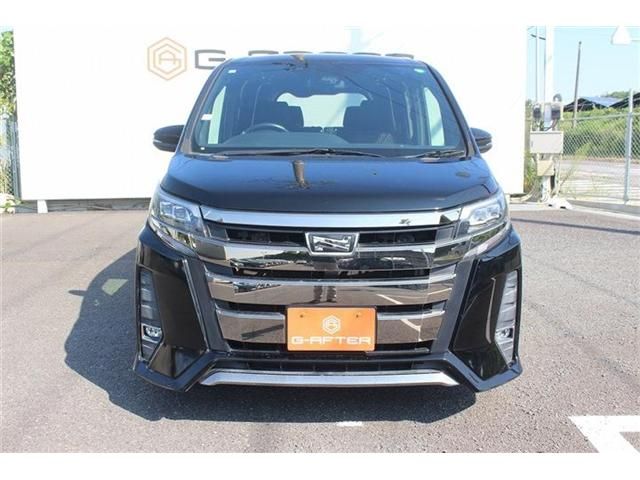 TOYOTA NOAH 2017 Image 31