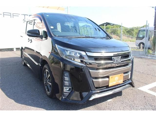 TOYOTA NOAH 2017 Image 31