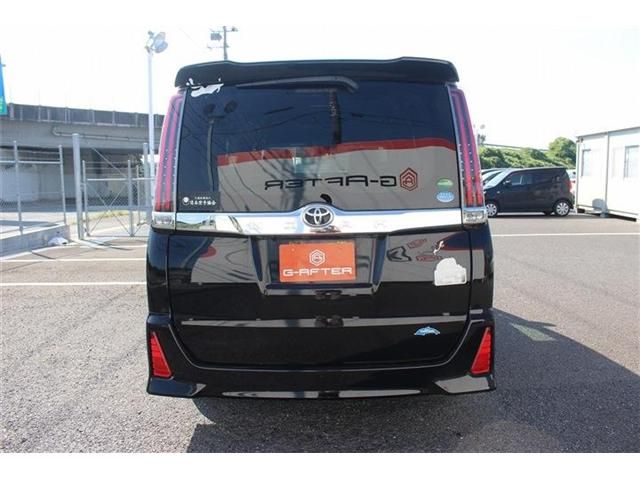 TOYOTA NOAH 2017 Image 31