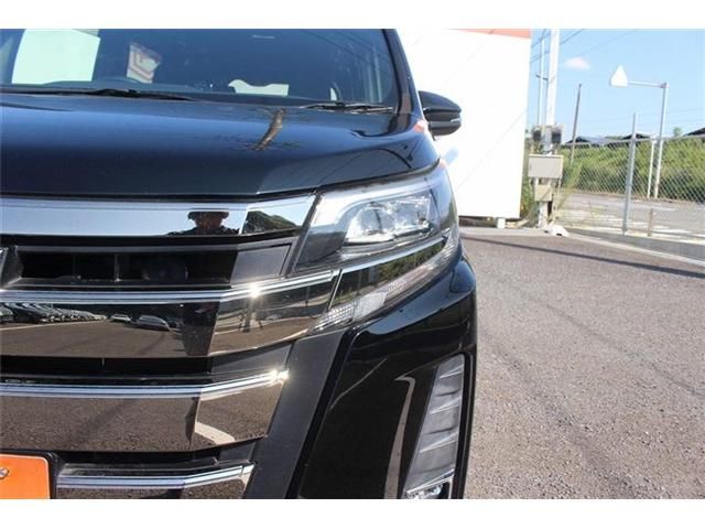 TOYOTA NOAH 2017 Image 31