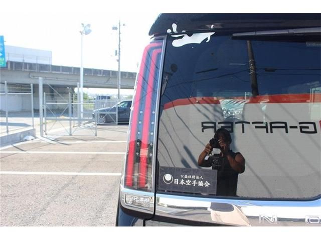 TOYOTA NOAH 2017 Image 31