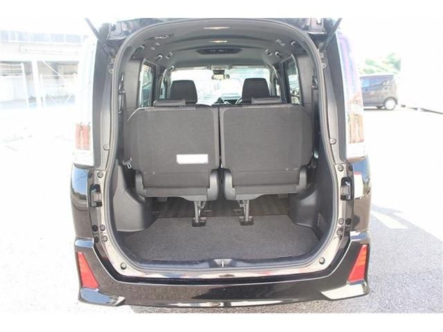TOYOTA NOAH 2017 Image 31