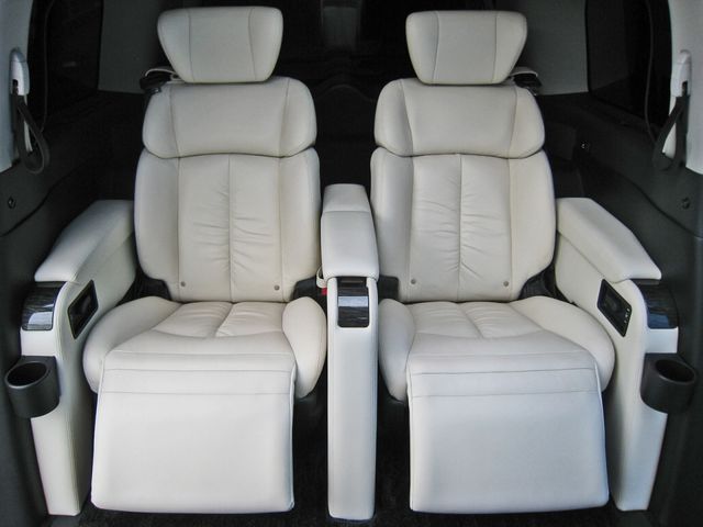 NISSAN ELGRAND 2023 Image 31