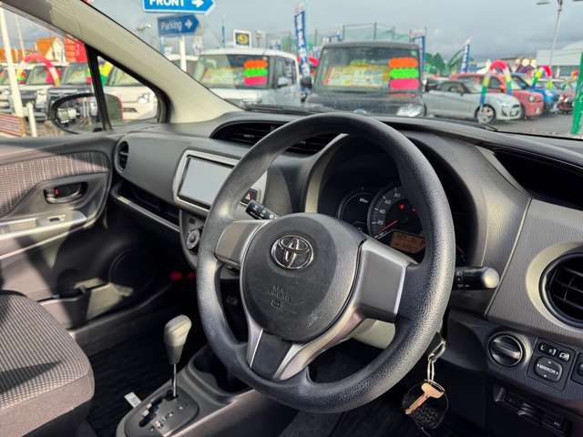 TOYOTA VITZ 2014 Image 31