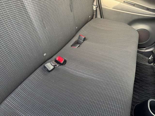 TOYOTA VITZ 2014 Image 31