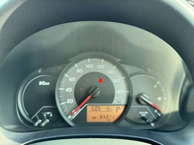 TOYOTA VITZ 2014 Image 31