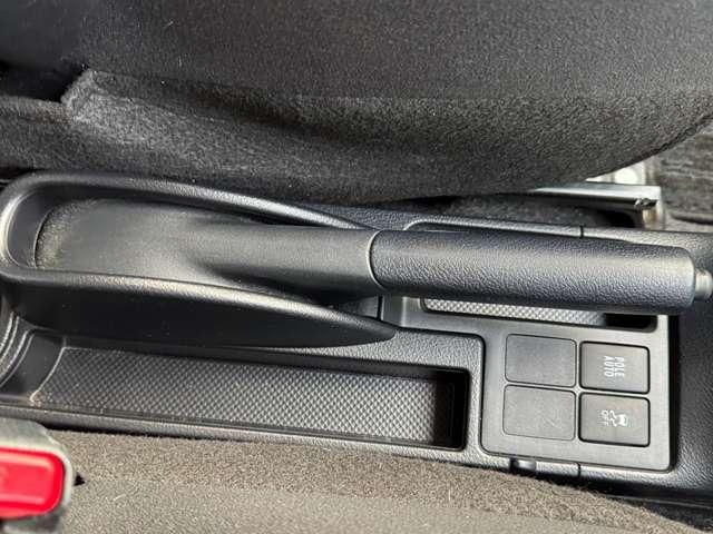 TOYOTA VITZ 2014 Image 31