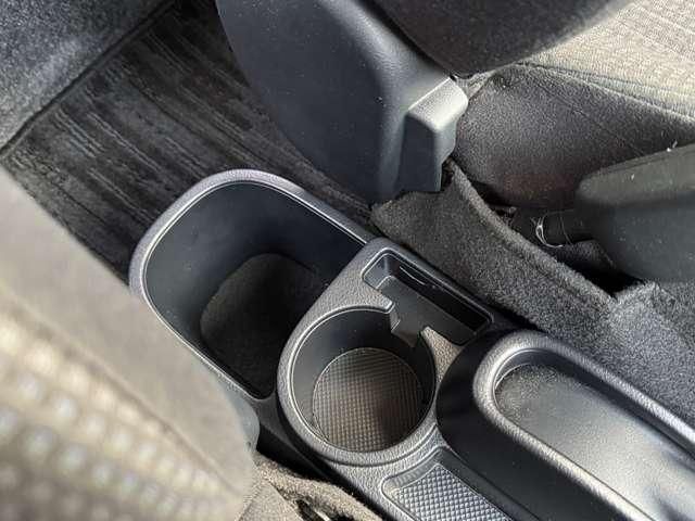 TOYOTA VITZ 2014 Image 31