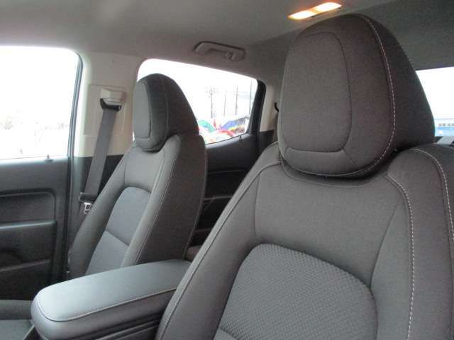 CHEVROLET COLORADO 4 2018 Image 31