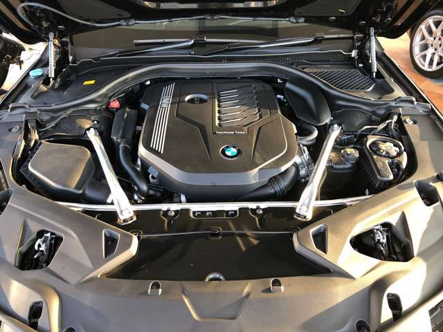 BMW 8SERIES OPEN 2022 Image 31