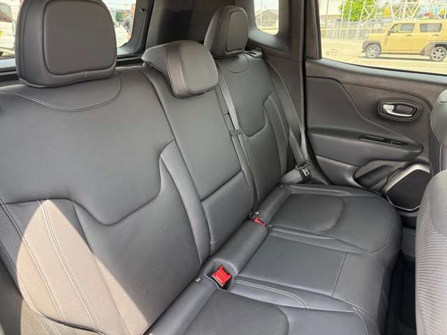 JEEP RENEGADE 2018 Image 31