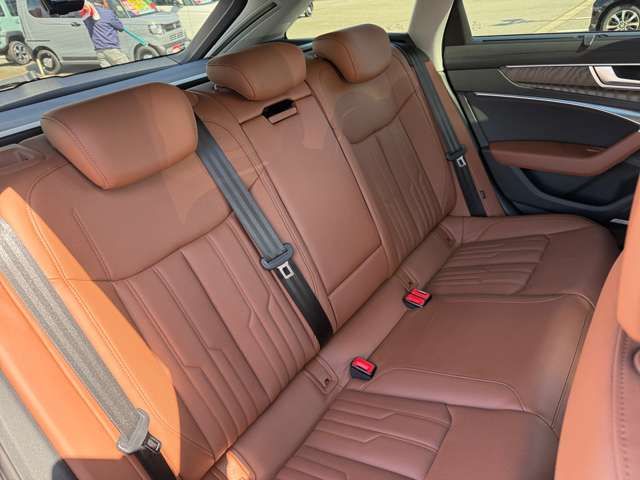 AUDI A6 AVANT 2020 Image 31