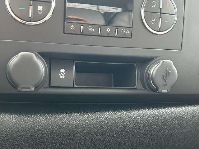 CHEVROLET SILVERADO 2016 Image 31