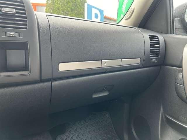 CHEVROLET SILVERADO 2016 Image 31