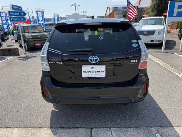 TOYOTA PRIUS ALPHA 2012 Image 31