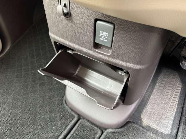 HONDA N BOX 2018 Image 31