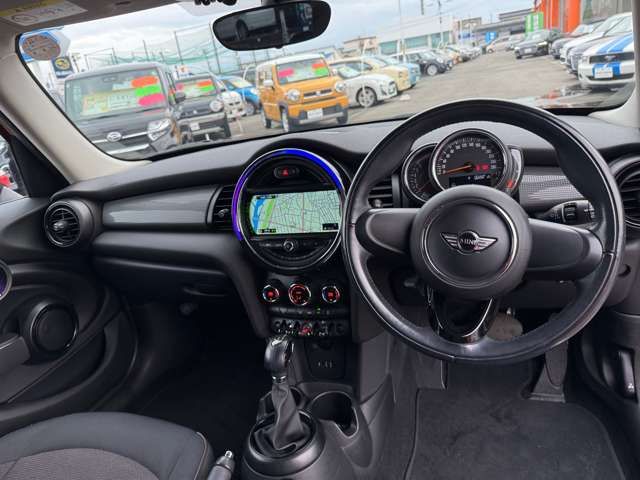 BMW MINI COOPER 5DOO 2018 Image 31