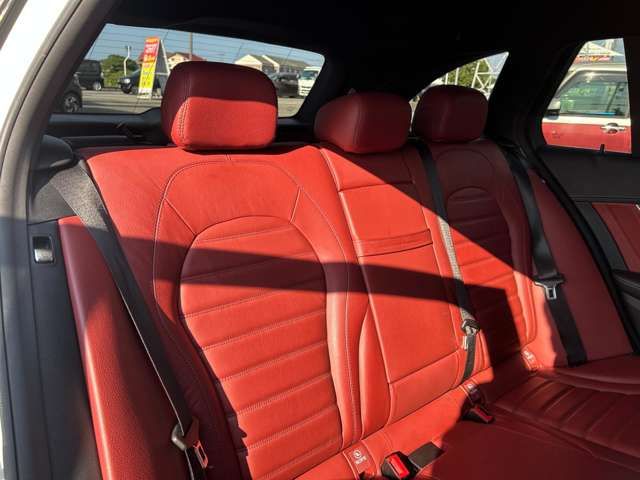 MERCEDES BENZ C CLAS 2015 Image 31