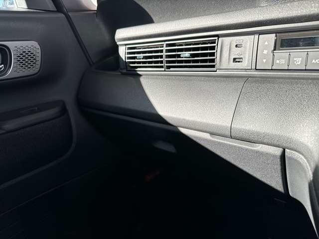 HONDA N BOX CUSTOM 2024 Image 31