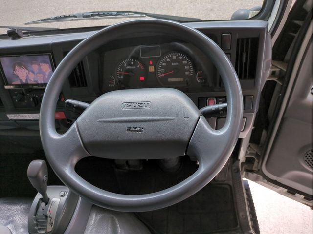 ISUZU ELF 2014 Image 31
