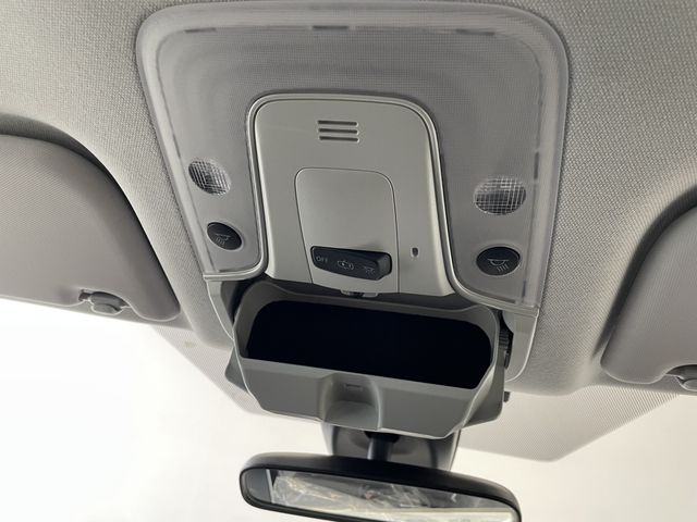 TOYOTA PRIUS 2022 Image 31