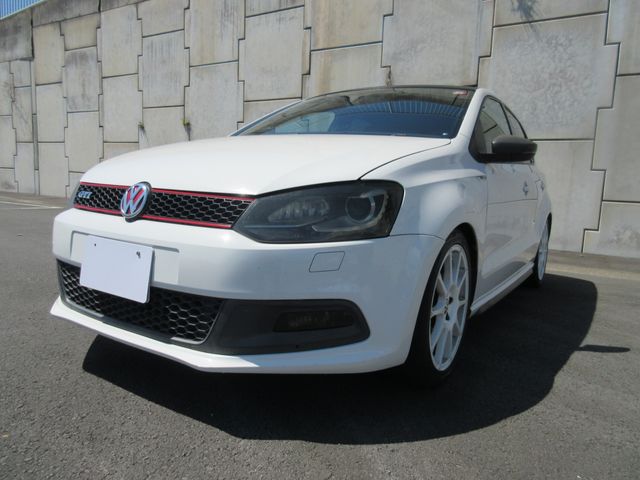 VOLKSWAGEN POLO 2011 Image 31