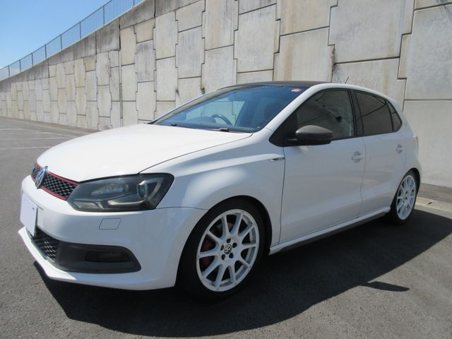 VOLKSWAGEN POLO 2011 Image 31