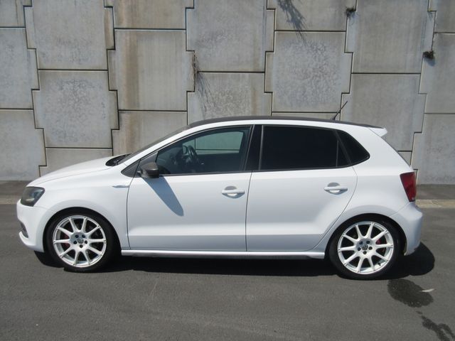 VOLKSWAGEN POLO 2011 Image 31