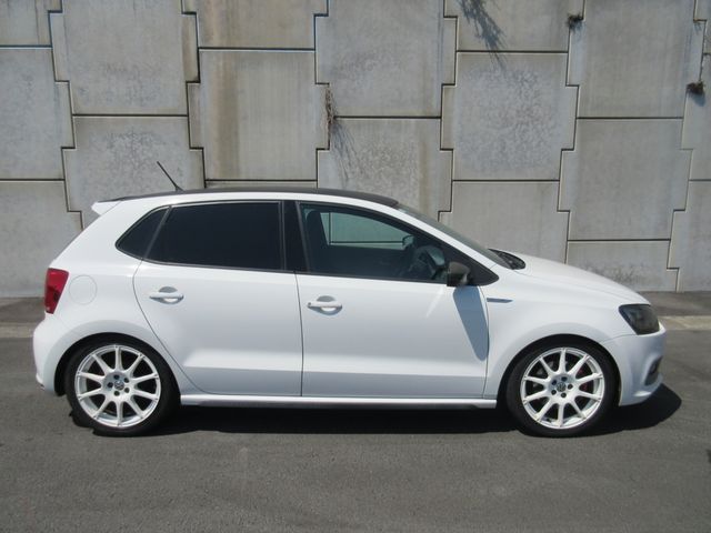 VOLKSWAGEN POLO 2011 Image 31