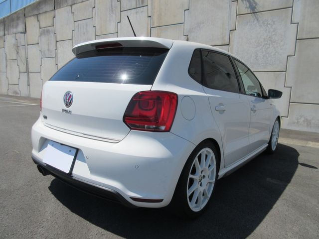 VOLKSWAGEN POLO 2011 Image 31