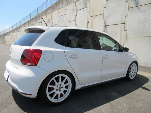 VOLKSWAGEN POLO 2011 Image 31