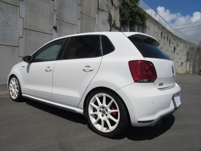 VOLKSWAGEN POLO 2011 Image 31