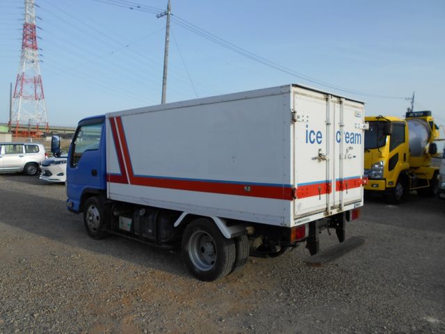 ISUZU ELF 2012 Image 31