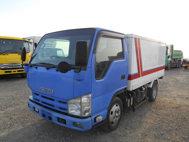 ISUZU ELF 2012 Image 31