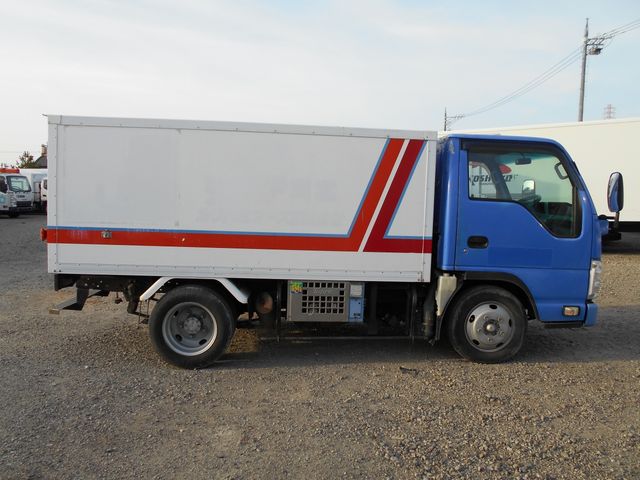 ISUZU ELF 2012 Image 31
