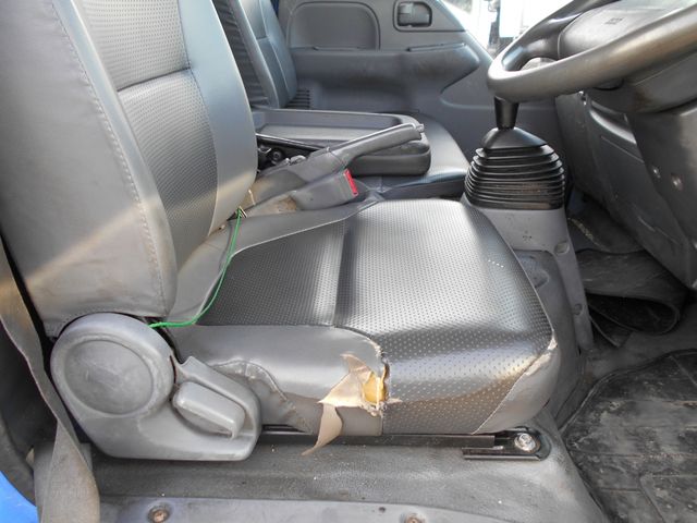 ISUZU ELF 2012 Image 31