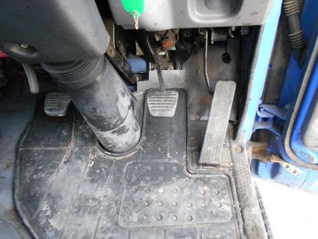 ISUZU ELF 2012 Image 31