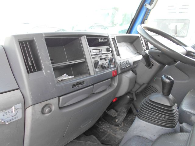 ISUZU ELF 2012 Image 31