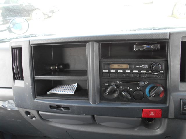 ISUZU ELF 2012 Image 31