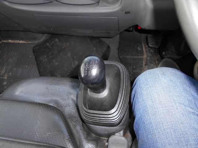 ISUZU ELF 2012 Image 31