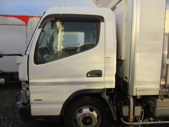MITSUBISHI CANTER 2017 Image 31