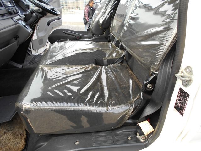 MITSUBISHI CANTER 2017 Image 31